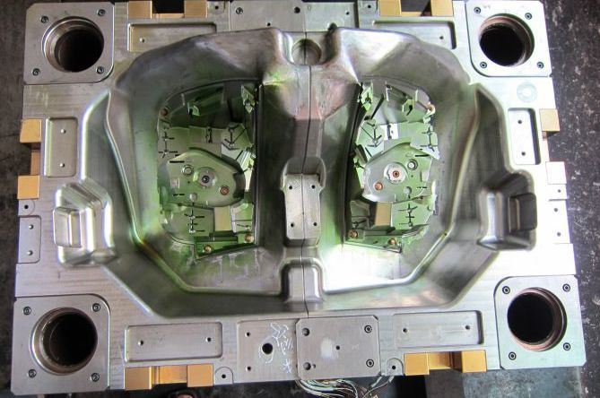 Dual Cavities Mould for Home Appliances