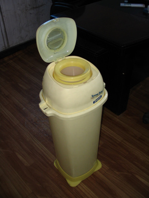 Plastic Injection Mold - Garbage Can Part