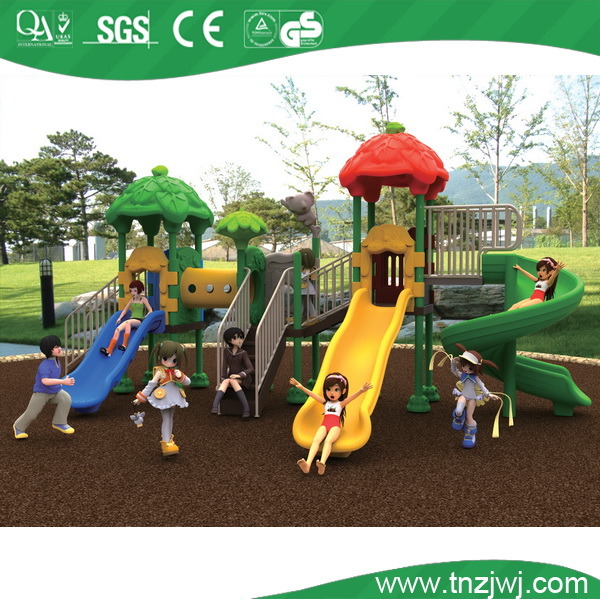 2015 High Quality Outdoor Plastic Slide