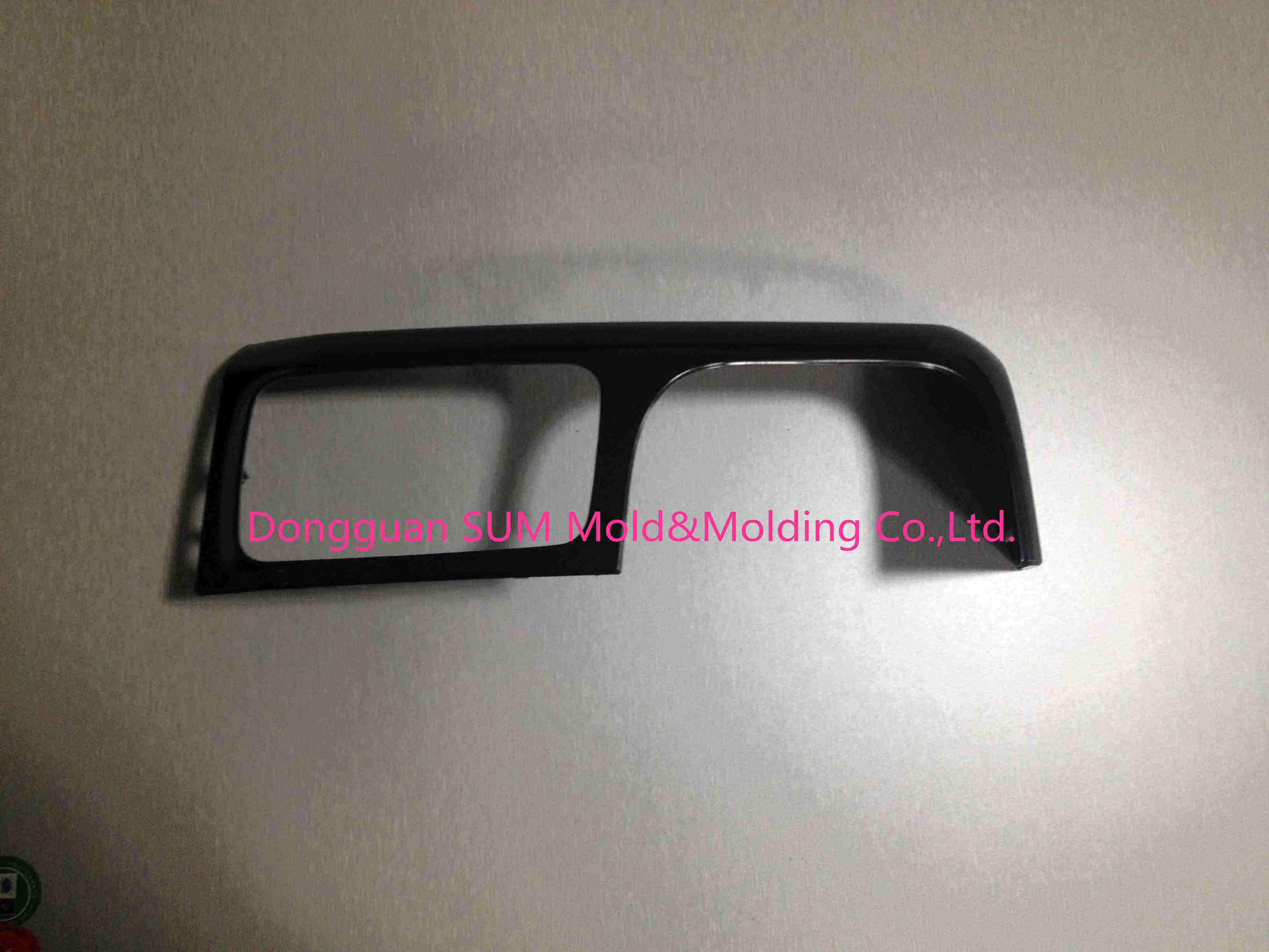 Plastic Injection Mold of Automotive Console Center Frame (AP-039)