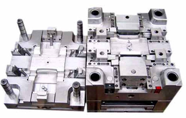 High Speed Injection Rotational Mold