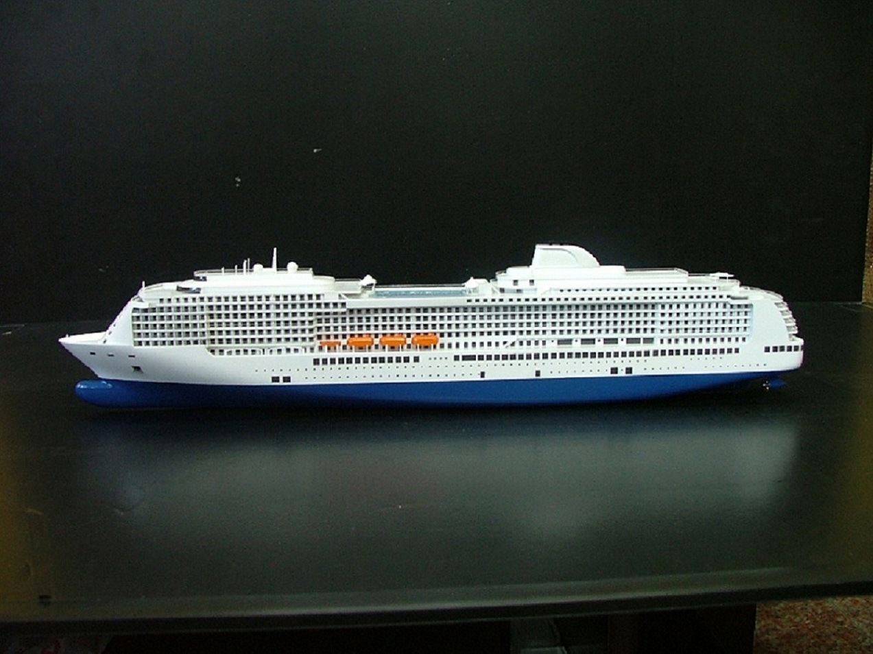 Yacht Model Maker (JW-138)