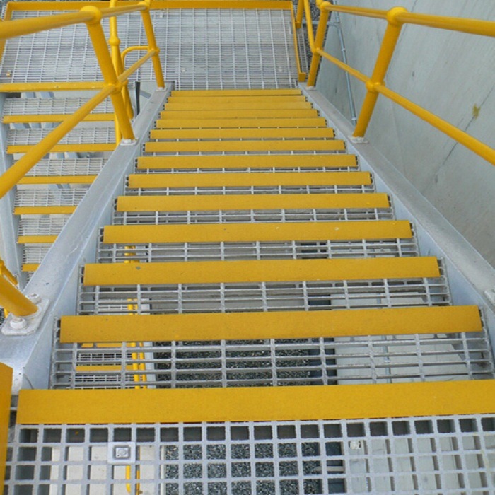 Low Price Steel Staircase Fiberglass Stair Nosing