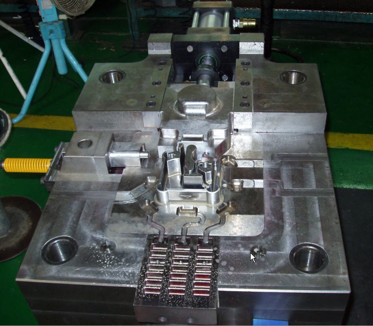 Zinc Die Casting Mould for Curtain Products