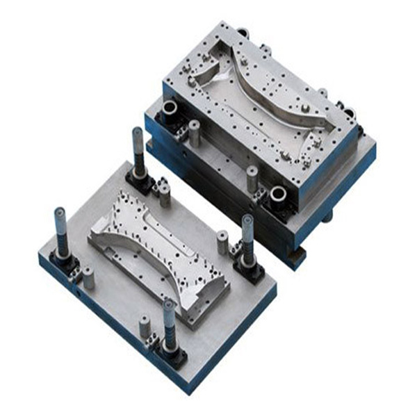 DIN Standards Plastic Injection Mold for Motorcycle Parts (Motorcycle Accessories Mould)