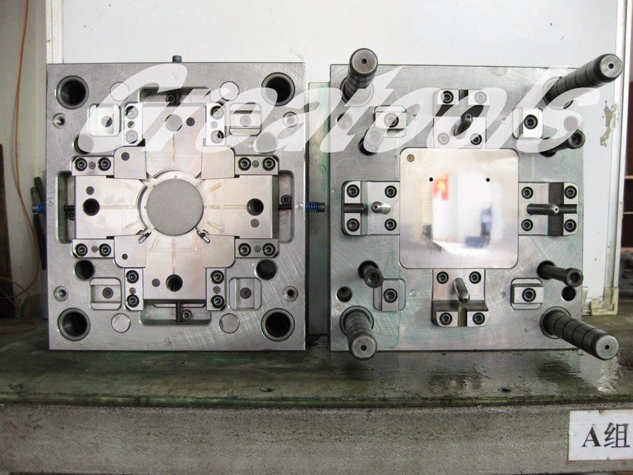 Plastic Injection Mould (010)
