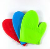China Manufacturer Eco-Friendly Heat Resistant Silicone Grill Gloves
