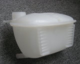 Plastic Injection Mould for Auto Water Tank (XDD-0169)