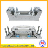 China Professional Precision Plastic Injection Mould (J40001)