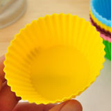 Yellow Kitchen Silicone Baking Cake Mold, Silicone Muffin Cup Mold (VSCM19)