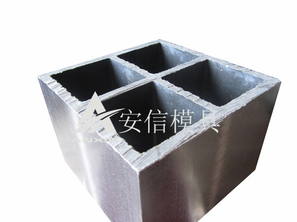 WPC Extrusion Mould