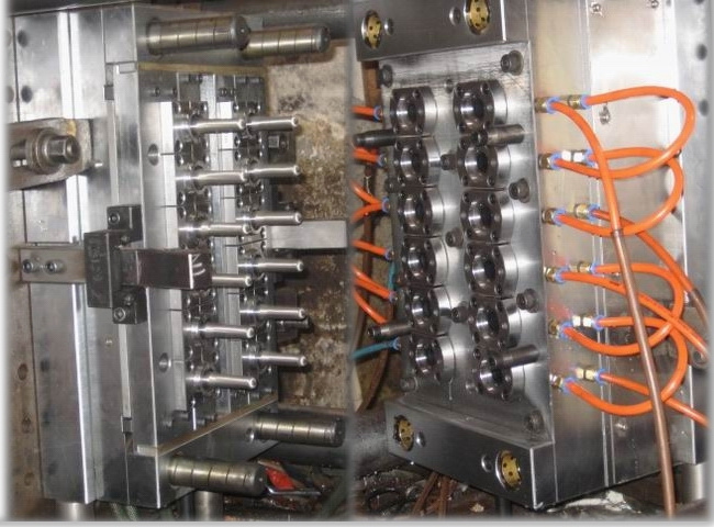 12 Cavity Pneumatic Valve Gate
