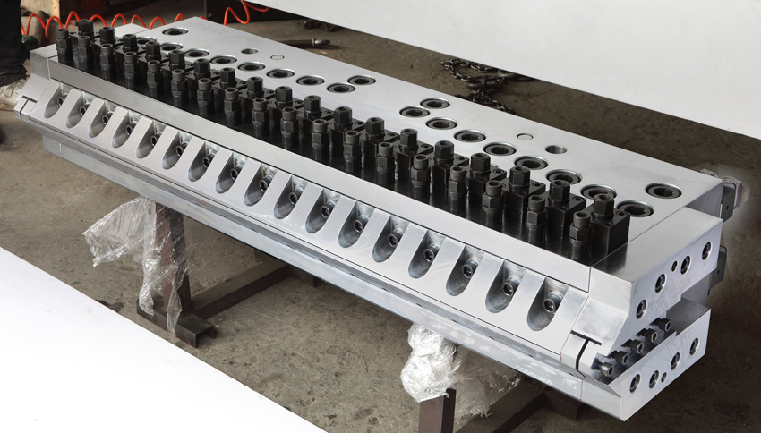 Plastic Extrusion Die Head