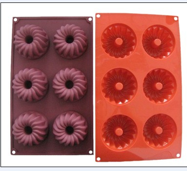 Plastic Cake Moulds