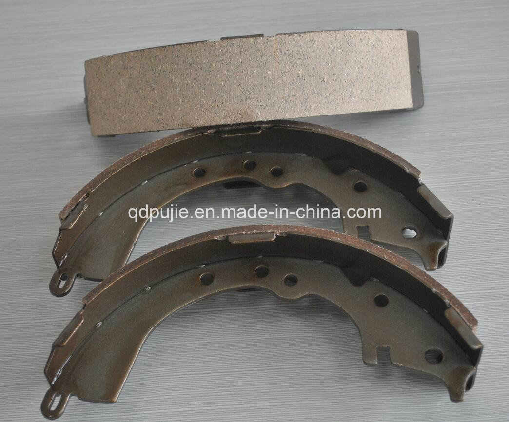 Low Price OEM K2335 Car Brake Shoe for Toyota