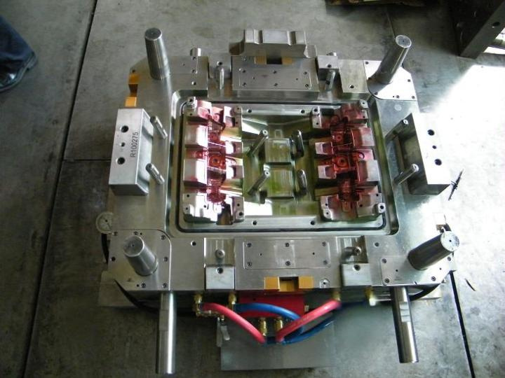 Plastic Injection Car Part Mould (XDD-0150)