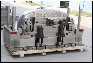 Auto Bumper Mould