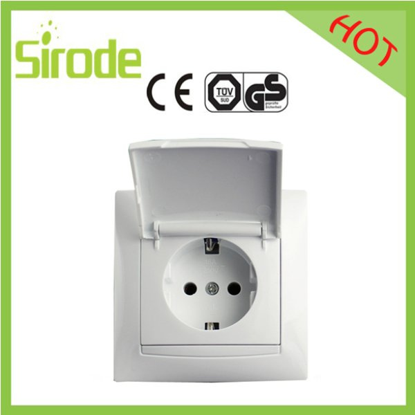 Weatherproof German Schuko Socket Outlet with Kid Protection