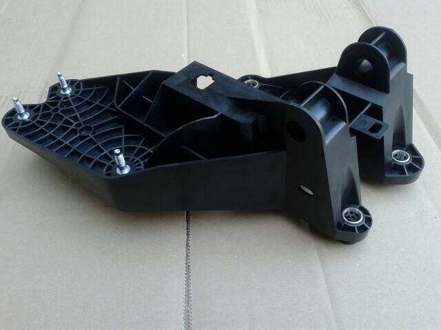 Plastic Injection Mould for Automotive Accessories (EM01407150042)