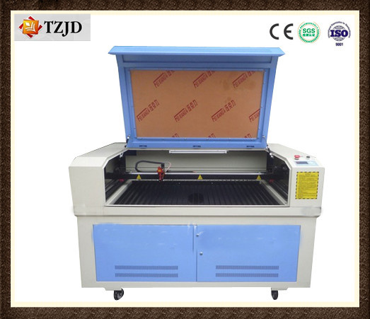 CO2 Laser Cutting Machine