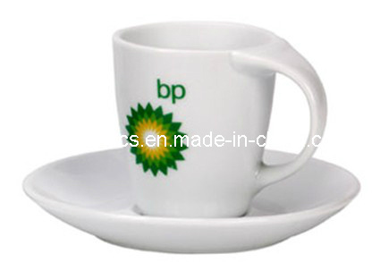 Bend Handle Coffee Mug and Plate