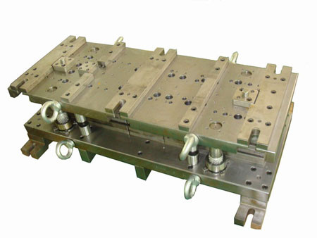 Progressive Dies for Automotive Parts