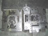 4 Slides Die Casting Mold (YCH-78)