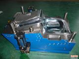 China High Precision Professional Plastic Injection Mould for Car Part (WBM-2012074)