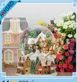 OEM Resin Snow Globe Xmas Home Decoration